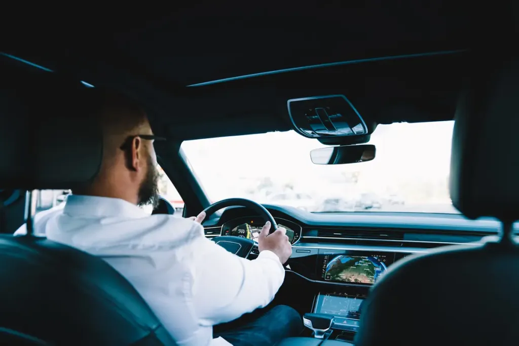 cockpit d'une voiture haut de gamme